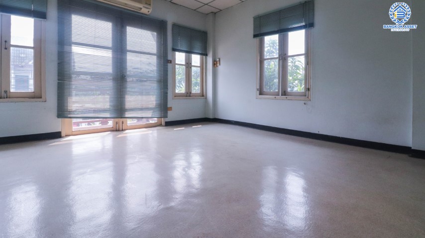 *****ทาวน์เฮ้าส์มือสองย่านนนทบุรี ม.ดิเอมเมอรัลด์พาร์ค เรวดี-ติวานนท์ หลังมุม! บนเนื้อที่ 32.3 ตร.ว. ฟังก์ชั่น 2 ห้องนอน 2 ห้องน้ำ 1 ที่จอดรถ แถมฟรี! 3 เครื่องปรับอากาศ บ้านสภาพดี น่าอยู่ เพียง9 นาทีก็ถึงรถไฟฟ้าสายสีม่วง "สถานีกระทรวงสาธารณสุข" ใกล้ทางด่วน "งามวงศ์วาน" จองด่วน!